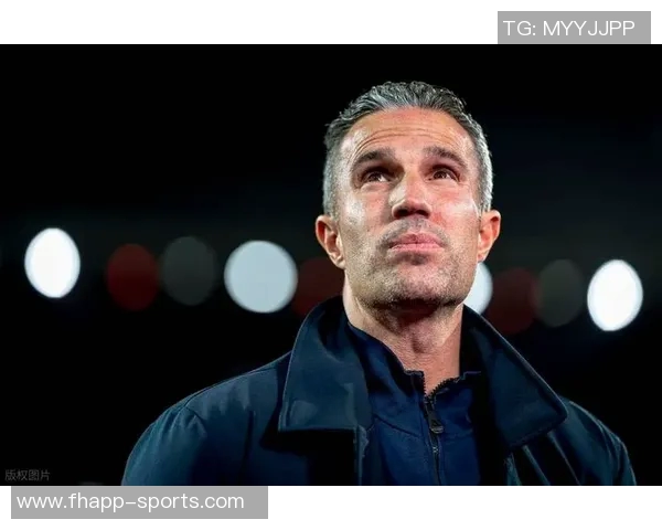 范佩西执教危机加剧费耶诺德连续四场不胜荷甲积分差距扩大至11分 范佩西执教危机加剧费耶诺德连续四场不胜荷甲积分差距扩大至11分