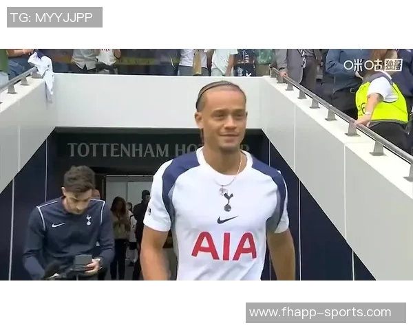 哈维西蒙斯立志在热刺争夺荣誉自律信念引领职业生涯